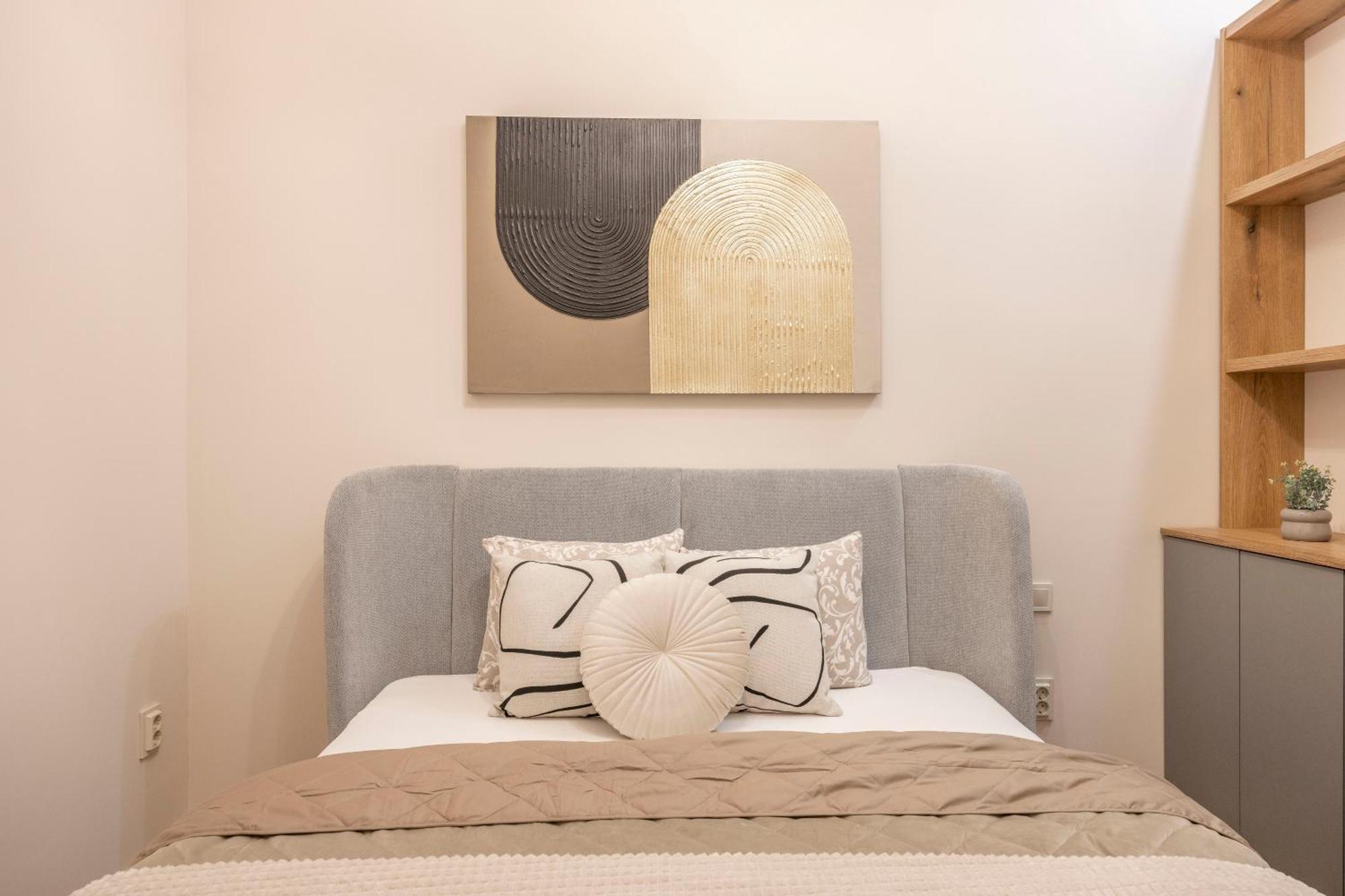 Exclusive Stylish Suite By Prestige Homes Next To The Oktogon ブダペスト エクステリア 写真